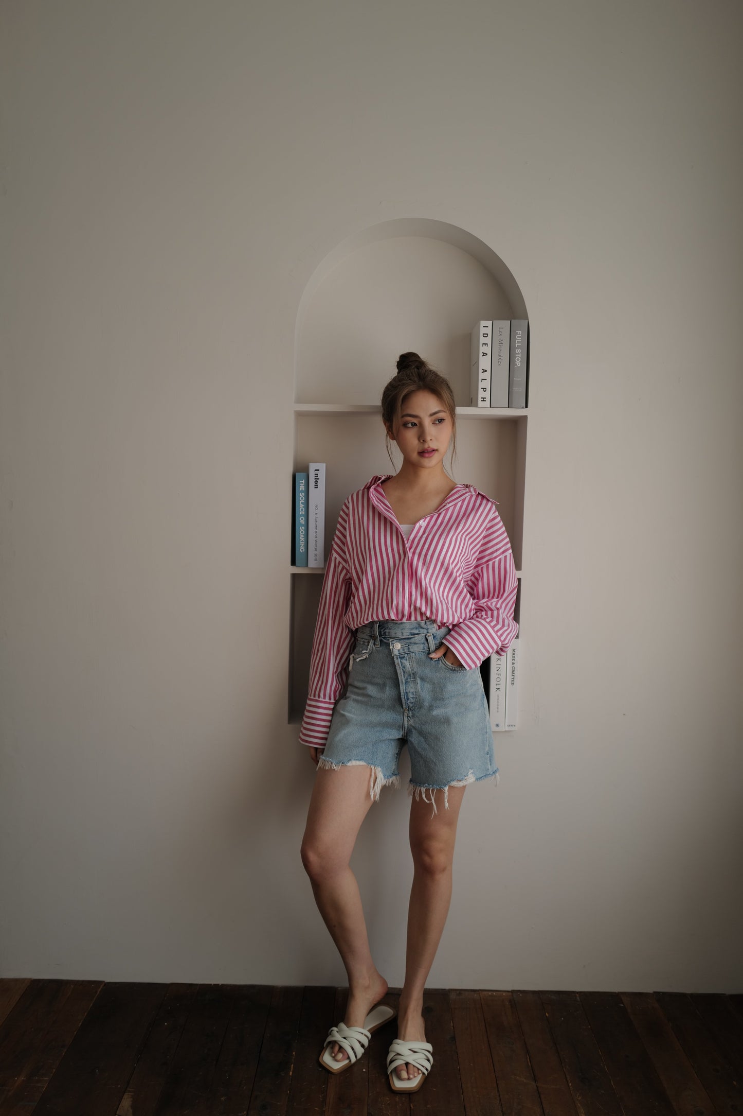 CRISS CROSS 交錯腰頭牛仔短褲 SB