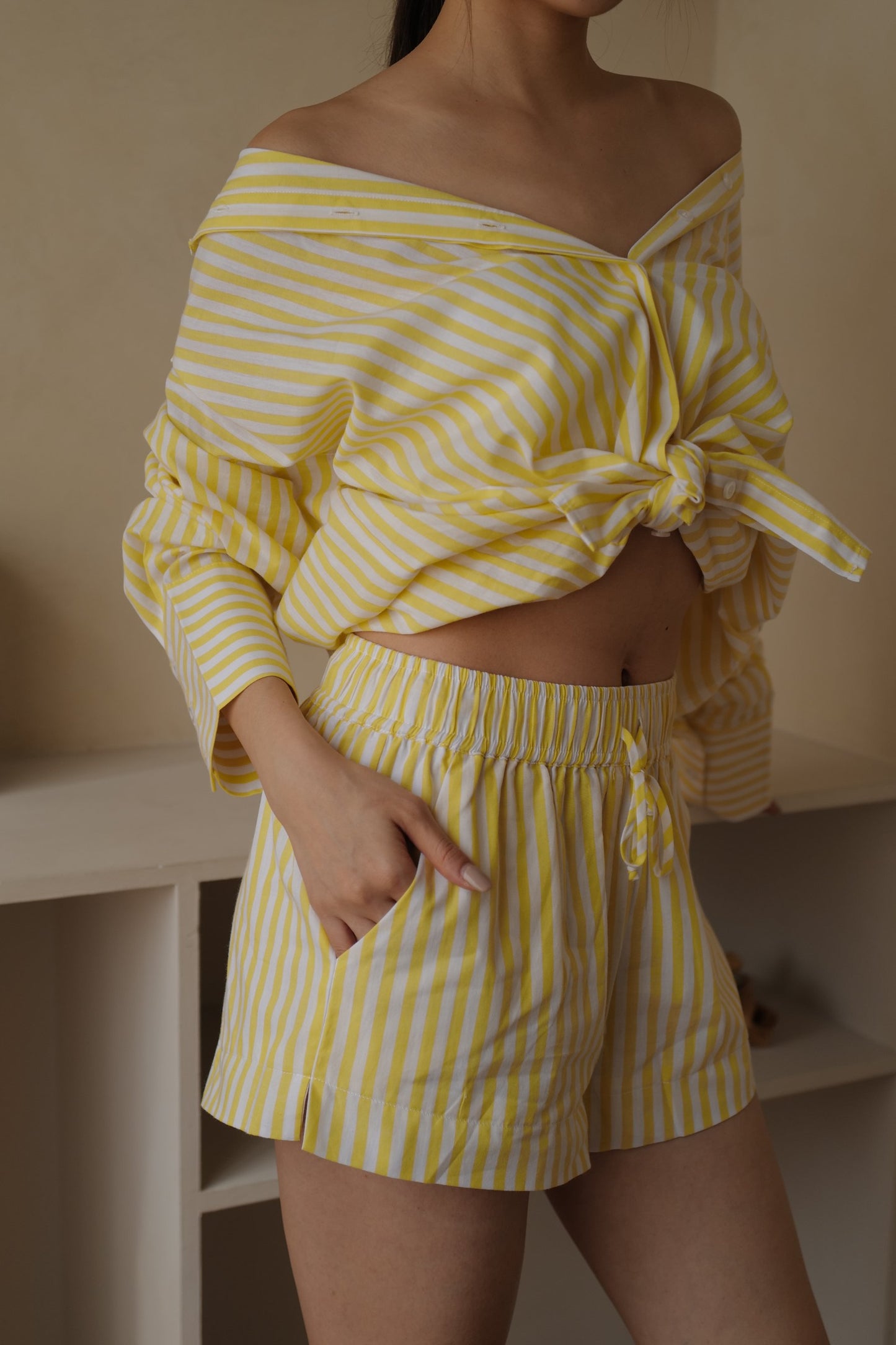 糖果色直條紋闊腿短褲