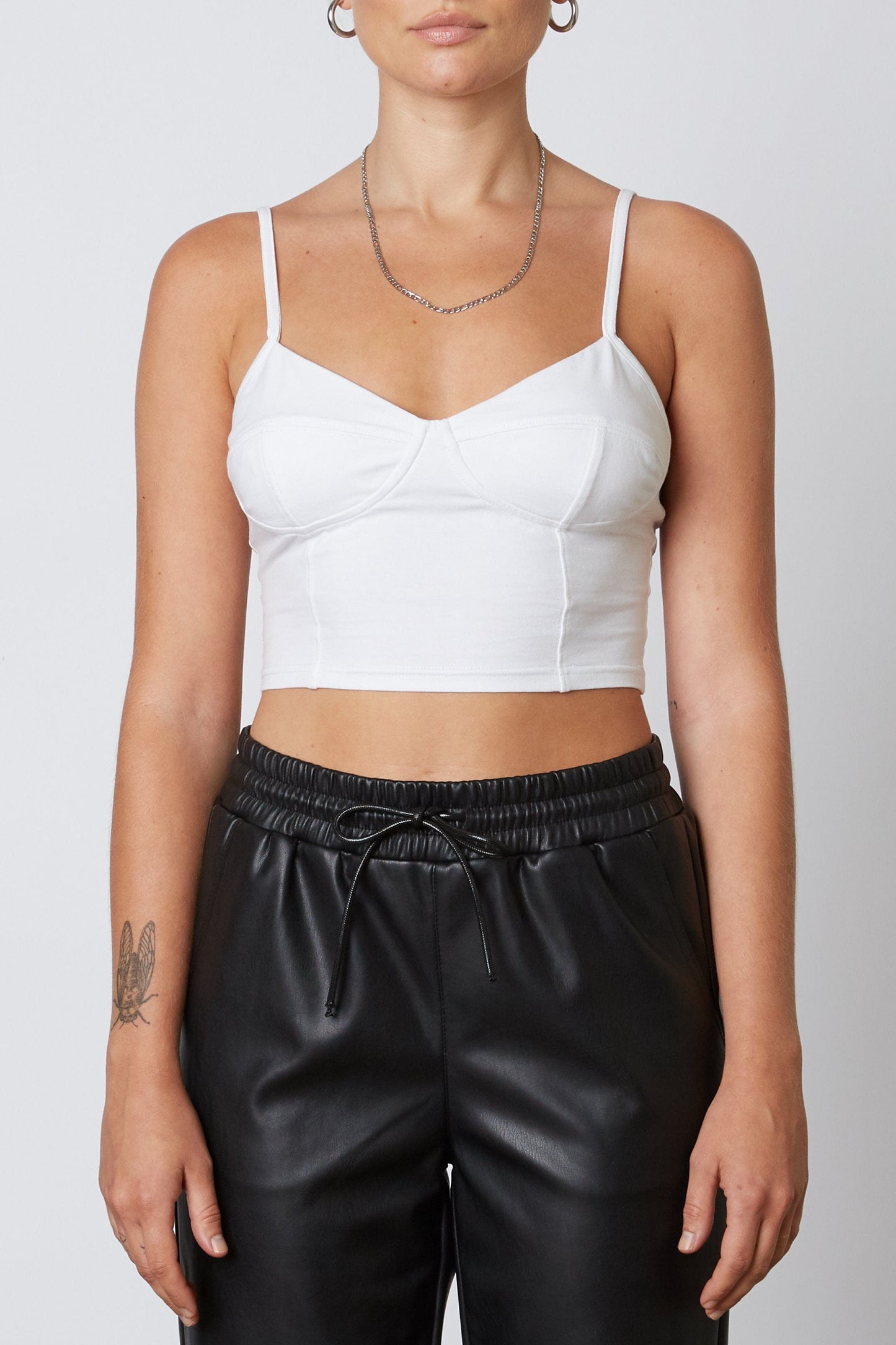 細肩帶馬甲式背心